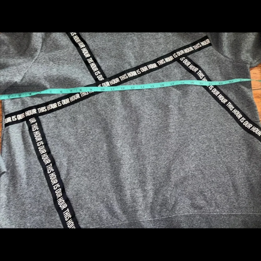 Men’s H&M This Hour Is Our Hour Grey Sweatshirt Size XL
